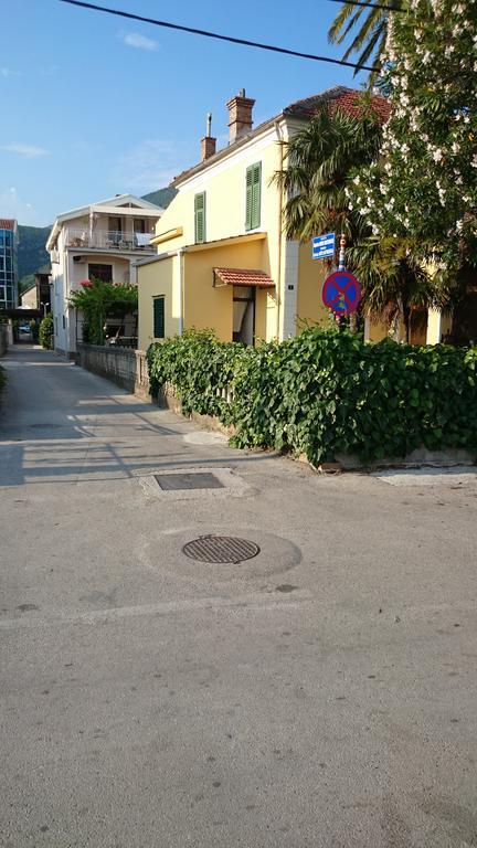 Hotel House Grabic à Tivat Extérieur photo